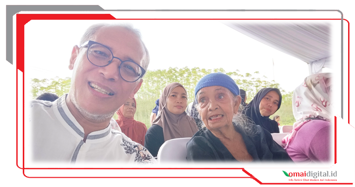 Karyanto dan Mbah Lasiyem di RS Nusantara